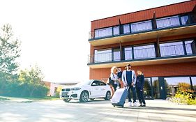 Hotel S-PORT Véska